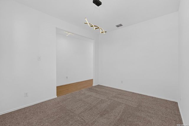 5306 Lisa Pt, St Hedwig, TX 78152