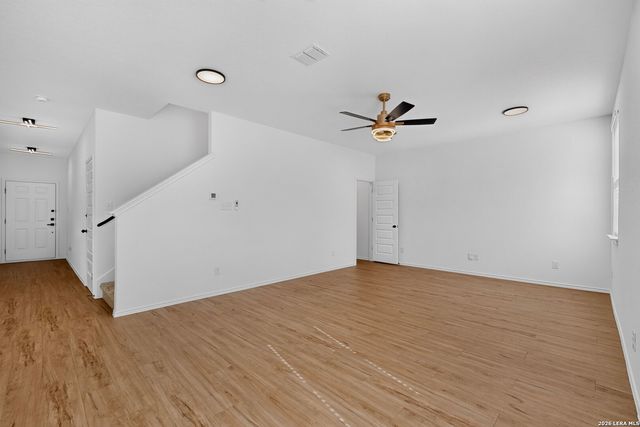 5306 Lisa Pt, St Hedwig, TX 78152