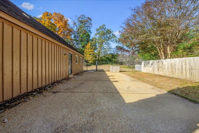 8924 W LUDGATE PL, Cordova, TN 38016