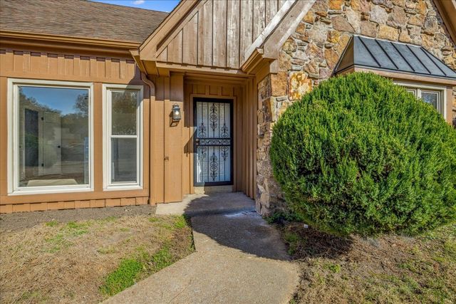 8924 W LUDGATE PL, Cordova, TN 38016