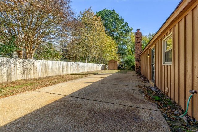 8924 W LUDGATE PL, Cordova, TN 38016