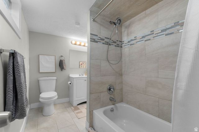 230 S LAKEVIEW DR, Clearfield, UT 84015