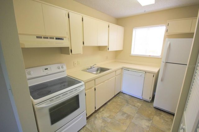 22640 WATERSEDGE BOULEVARD 64, Land O Lakes, FL 34639