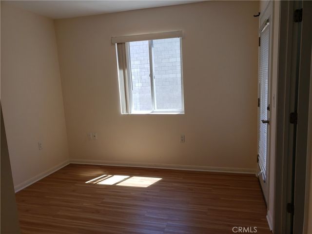 14537 Archwood Street 302, Van Nuys, CA 91405