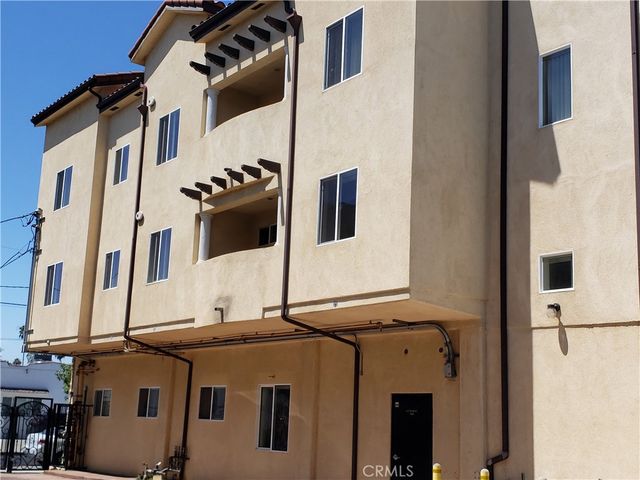 14537 Archwood Street 302, Van Nuys, CA 91405