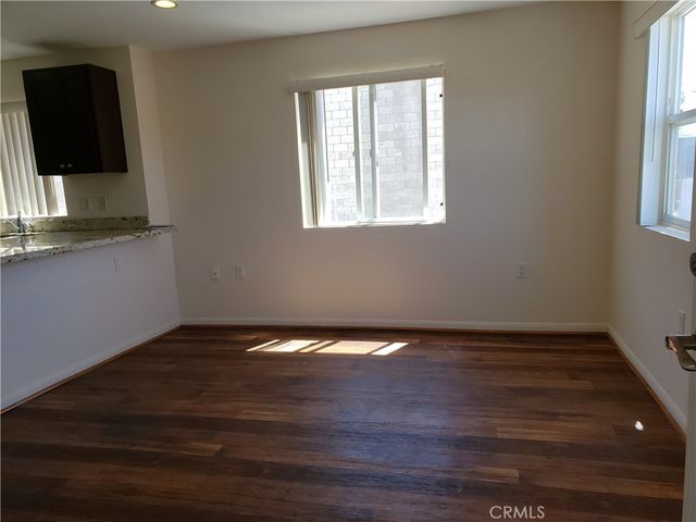 14537 Archwood Street 302, Van Nuys, CA 91405