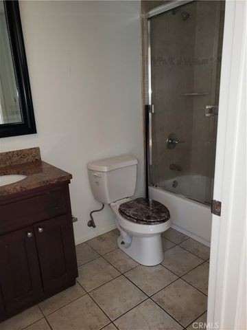 14537 Archwood Street 302, Van Nuys, CA 91405