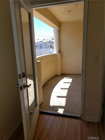 14537 Archwood Street 302, Van Nuys, CA 91405