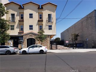 14537 Archwood Street 302, Van Nuys, CA 91405