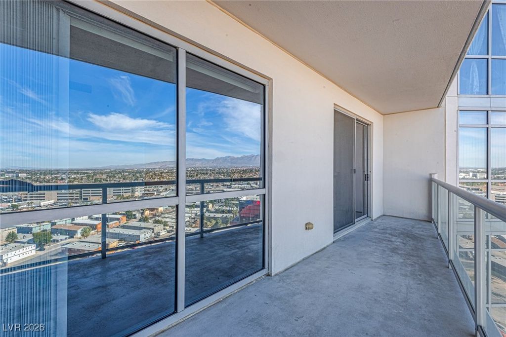 Image 18 of property listing at 200 West Sahara Avenue 1909, Las Vegas, NV 89102