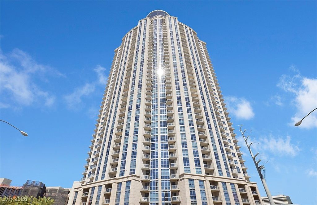 Image 21 of property listing at 200 West Sahara Avenue 1909, Las Vegas, NV 89102