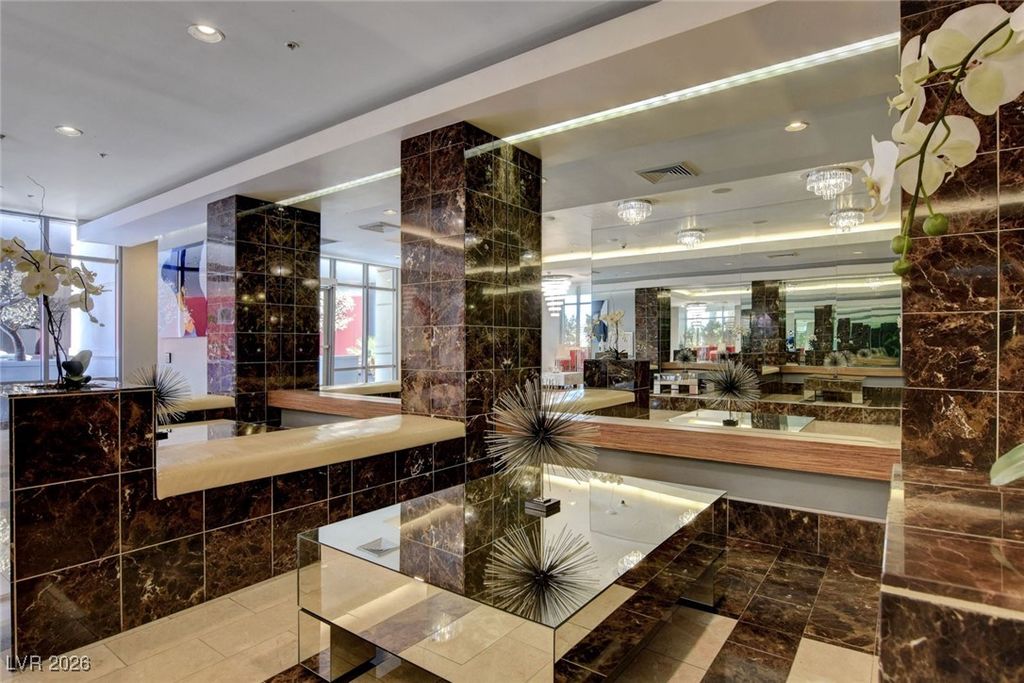 Image 31 of property listing at 200 West Sahara Avenue 1909, Las Vegas, NV 89102