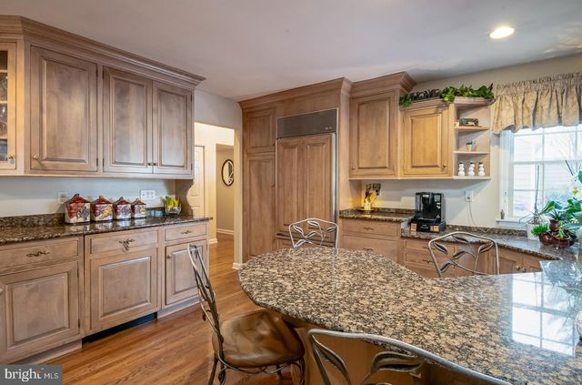 1979 MEADOW LN, Wyomissing, PA 19610