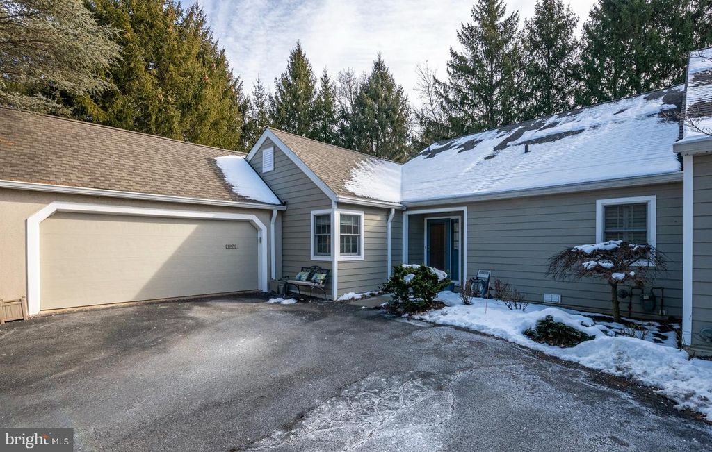 1979 MEADOW LN, Wyomissing, PA 19610