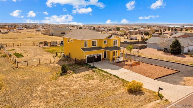 1072 S Avenida Del Oro, Pueblo, CO 81007