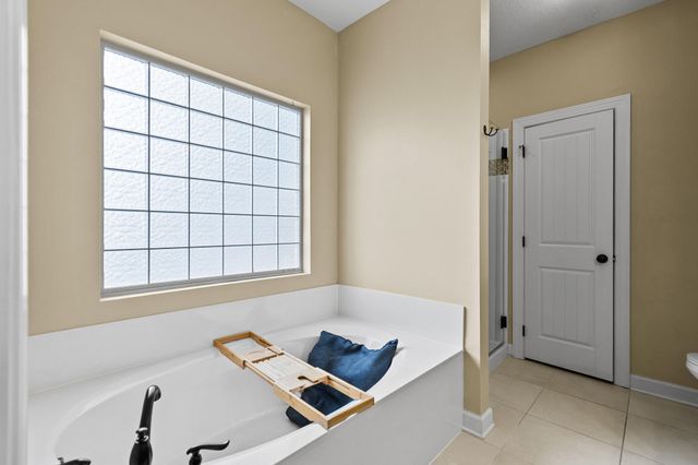 526 Cove Drive, Fort Walton Beach, FL 32547