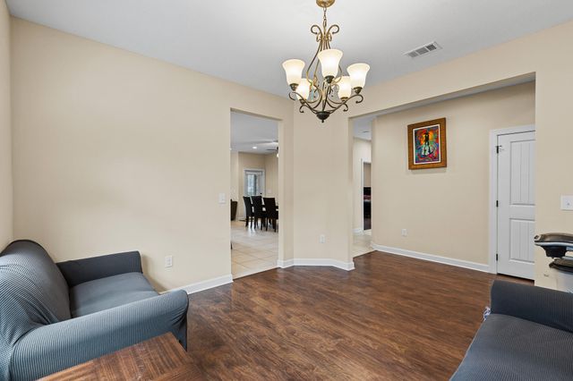 526 Cove Drive, Fort Walton Beach, FL 32547