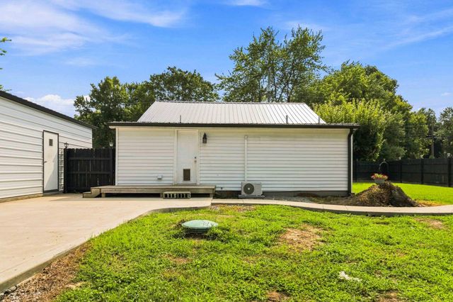 110 Mount Salem Road, Hustonville, KY 40437