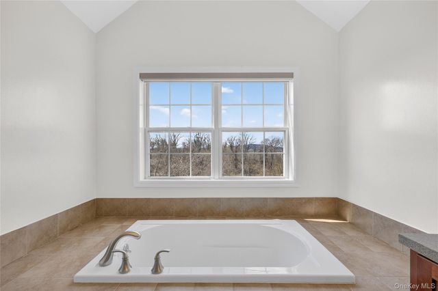 136 N River Drive, Beacon, NY 12508