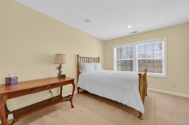 136 N River Drive, Beacon, NY 12508