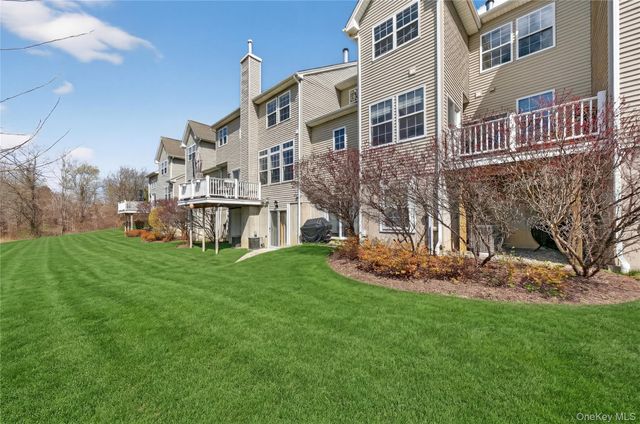 136 N River Drive, Beacon, NY 12508