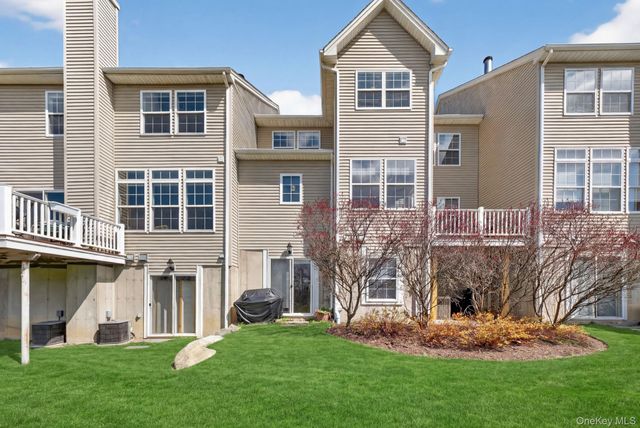 136 N River Drive, Beacon, NY 12508