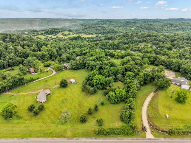 1725 Williamson Rd, Goodlettsville, TN 37072