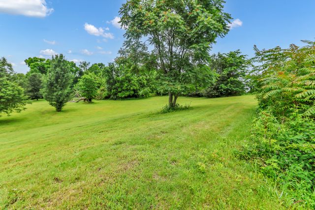 1725 Williamson Rd, Goodlettsville, TN 37072