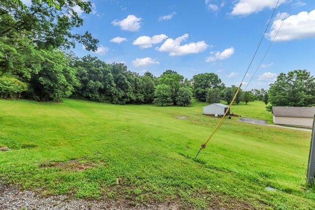 1725 Williamson Rd, Goodlettsville, TN 37072