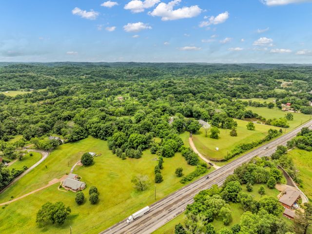 1725 Williamson Rd, Goodlettsville, TN 37072