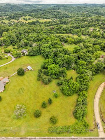 1725 Williamson Rd, Goodlettsville, TN 37072