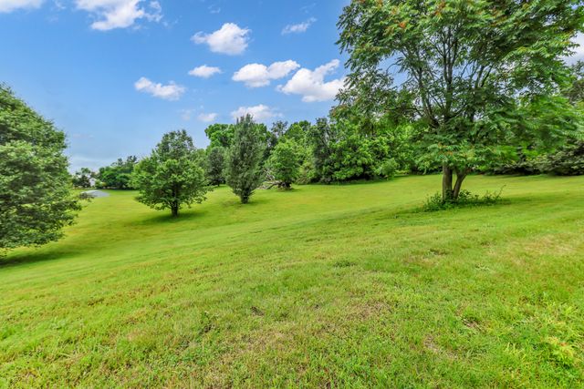 1725 Williamson Rd, Goodlettsville, TN 37072