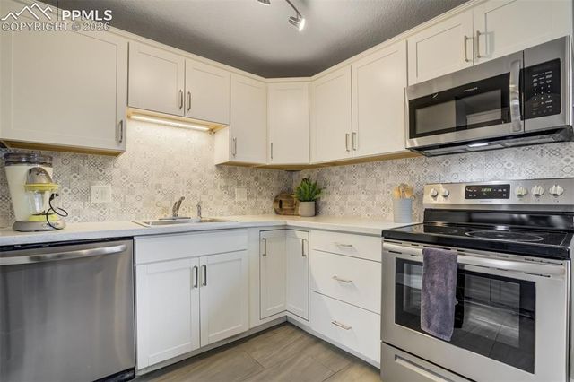 1081 Maxwell Street, Colorado Springs, CO 80906