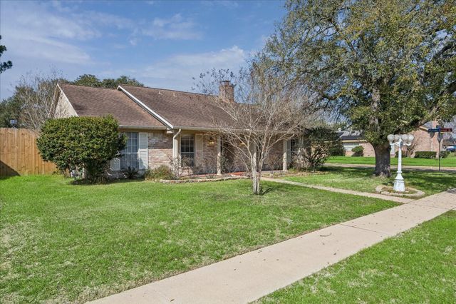 1747 Hilton Head Drive, Missouri City, TX 77459