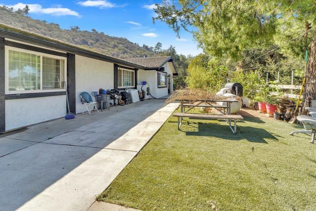 33922 24 Lilac Rd, Valley Center, CA 92082