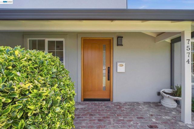 7574 Birkdale Dr, Newark, CA 94560