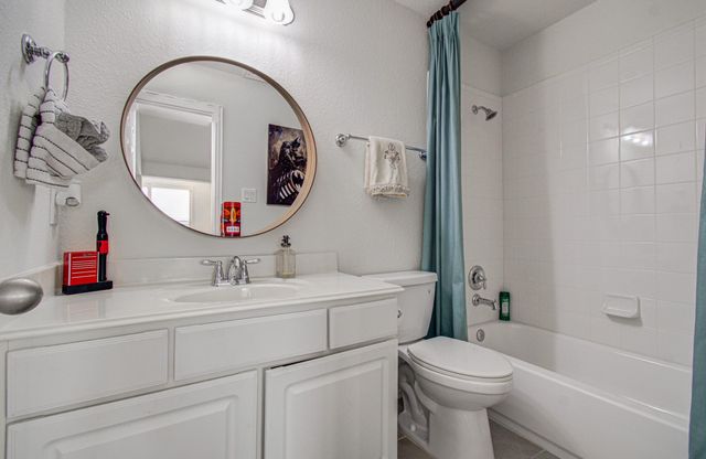 13402 Quail Landing Lane, Rosharon, TX 77583
