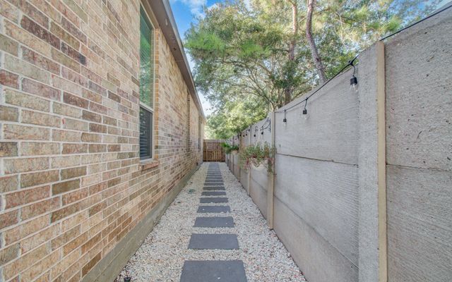 13402 Quail Landing Lane, Rosharon, TX 77583