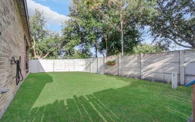 13402 Quail Landing Lane, Rosharon, TX 77583