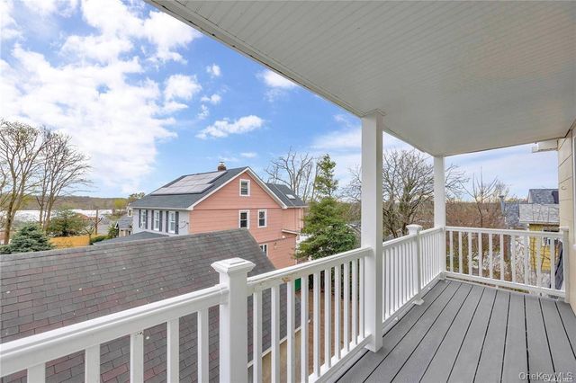 14 A Avenue 2, Port Washington, NY 11050