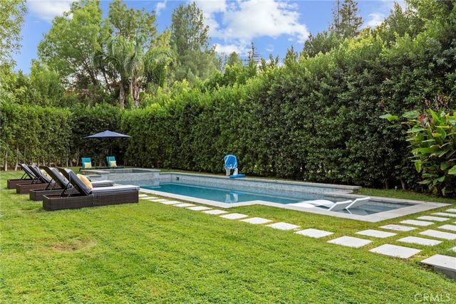 22900 Hatteras Avenue, Woodland Hills, CA 91367