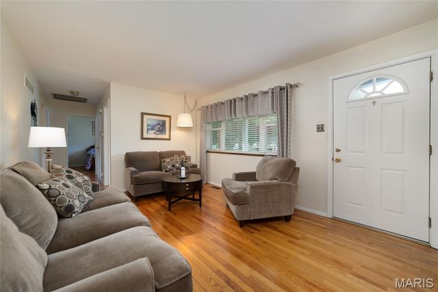 2075 Tahoe Drive, Florissant, MO 63031