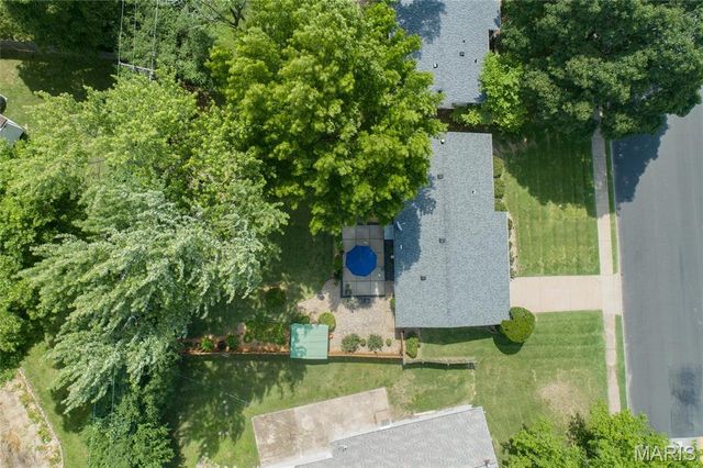 2075 Tahoe Drive, Florissant, MO 63031