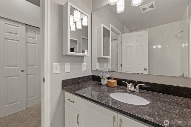 12438 NE 7th Place, Bellevue, WA 98005
