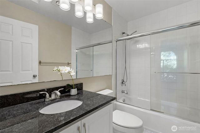 12438 NE 7th Place, Bellevue, WA 98005