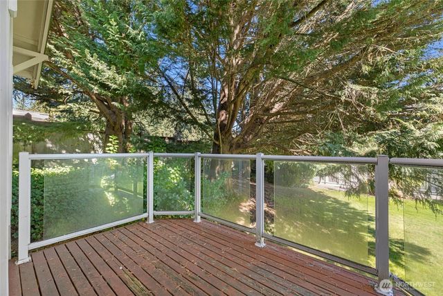 12438 NE 7th Place, Bellevue, WA 98005