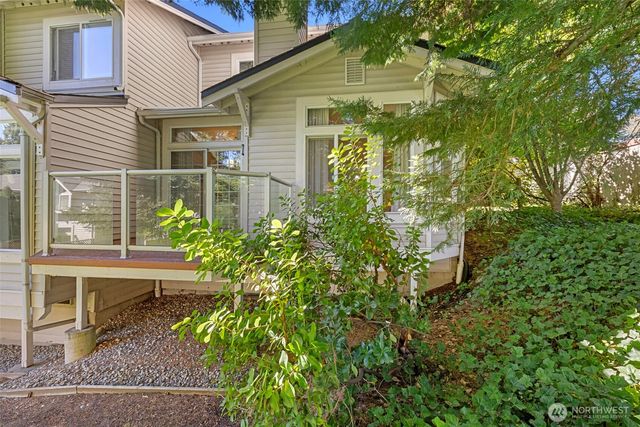 12438 NE 7th Place, Bellevue, WA 98005