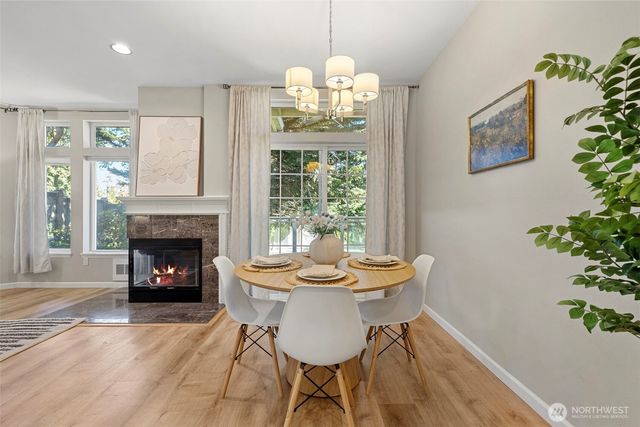 12438 NE 7th Place, Bellevue, WA 98005