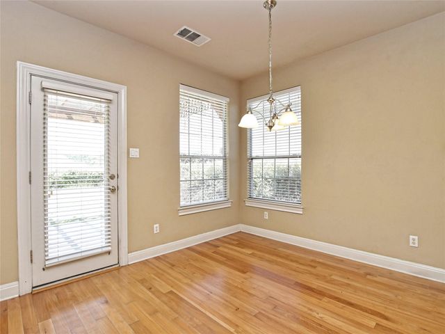 303 Hensley DR, Austin, TX 78738