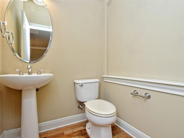303 Hensley DR, Austin, TX 78738
